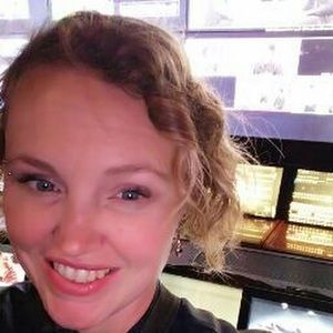 Meet your Posher, Holly